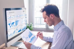 what is a social media strategy